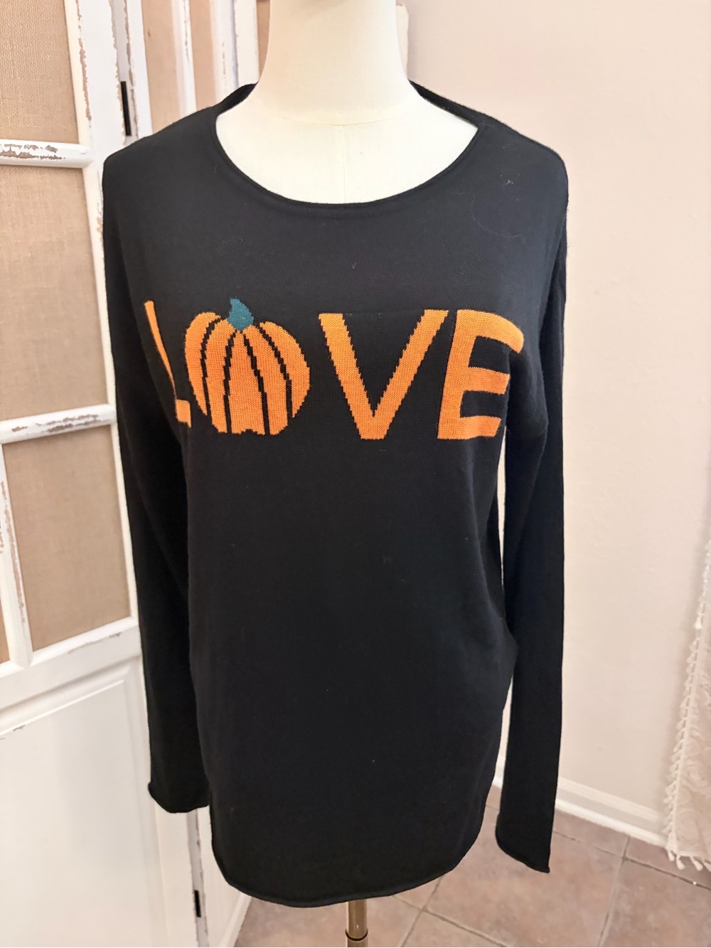 Rachel Zoe Black Pumpkin LOVE Graphic Fine Knit Sweater M NWOT